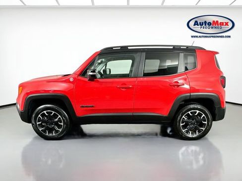 Used 2023 Jeep Renegade Trailhawk image 8