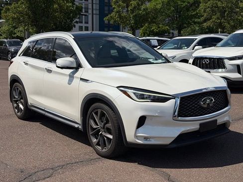 Used 2019 INFINITI QX50 Essential w/ Sensory Package AWD/4WD image 1