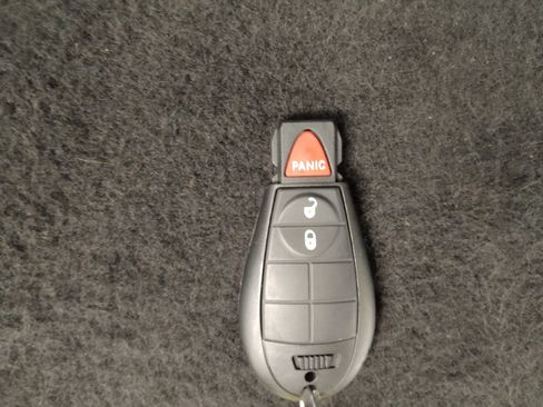 Used 2017 Jeep Cherokee Sport w/ Cold Weather Group image 32