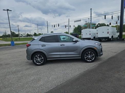 Used 2023 Buick Encore GX Select w/ Sport Touring Package AWD/4WD image 5