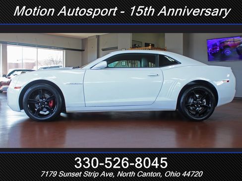 Used 2010 Chevrolet Camaro LT w/ RS Package image 7
