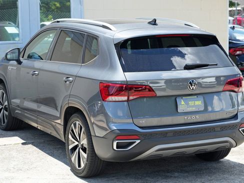 Used 2022 Volkswagen Taos SE w/ Panoramic Sunroof Package AWD/4WD image 42