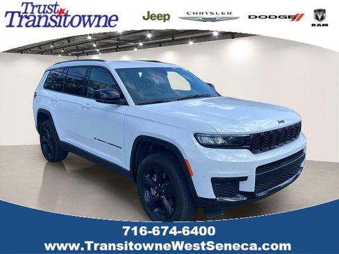 Used 2024 Jeep Grand Cherokee L Altitude AWD/4WD image 1