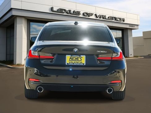 Used 2023 BMW 330e 330e w/ Driving Assistance Package image 3