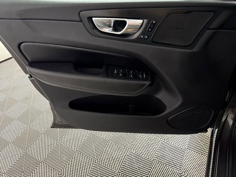Used 2022 Volvo XC60 B5 Inscription w/ Advanced Package image 9