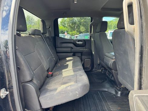 Used 2019 GMC Sierra 1500 4x4 Crew Cab w/ Convenience Package image 17