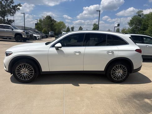 Used 2024 Mercedes-Benz GLC 300 image 7