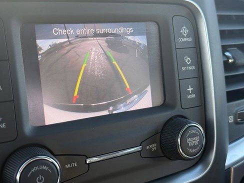 Used 2022 RAM 1500 Classic SLT image 25