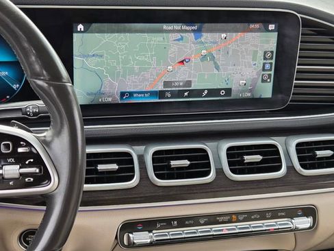 Used 2020 Mercedes-Benz GLE 350 w/ Premium Package image 21