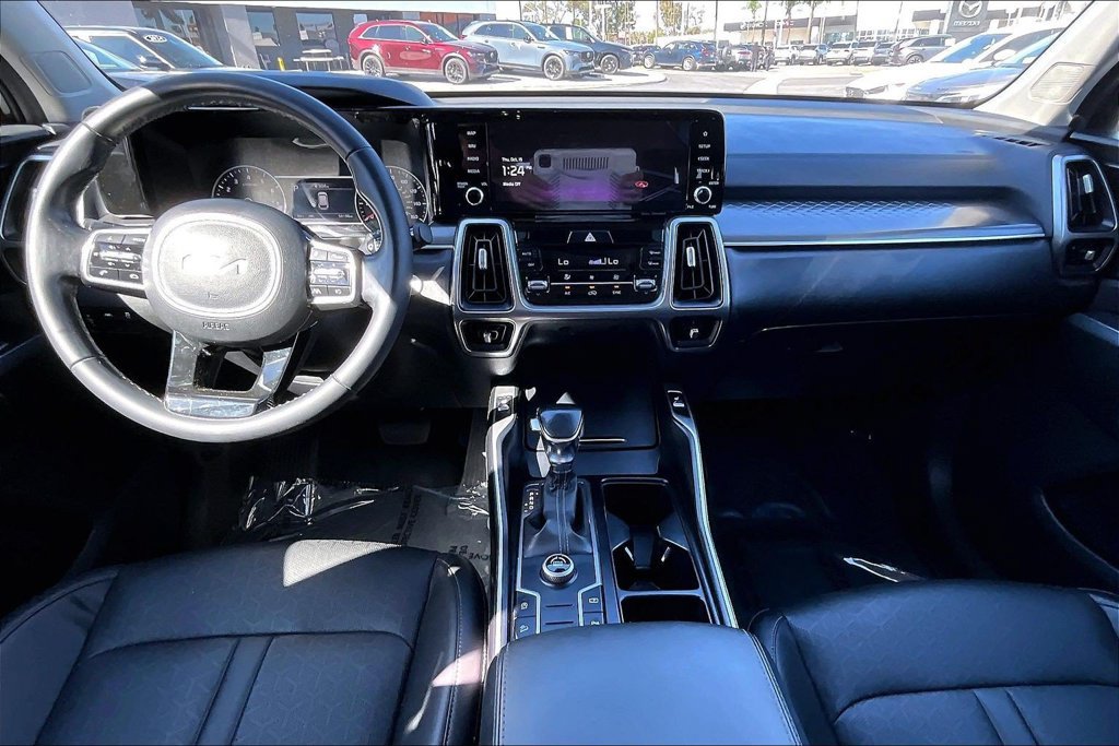 Used 2022 Kia Sorento S FWD image 13
