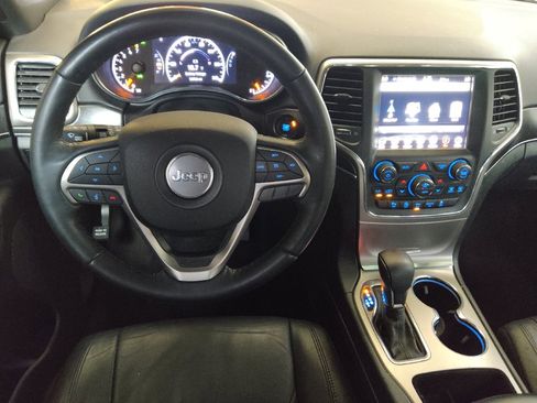 Used 2018 Jeep Grand Cherokee Limited RWD image 22