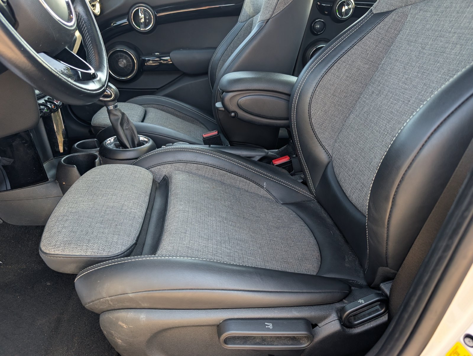 Used 2018 MINI Cooper S FWD image 6