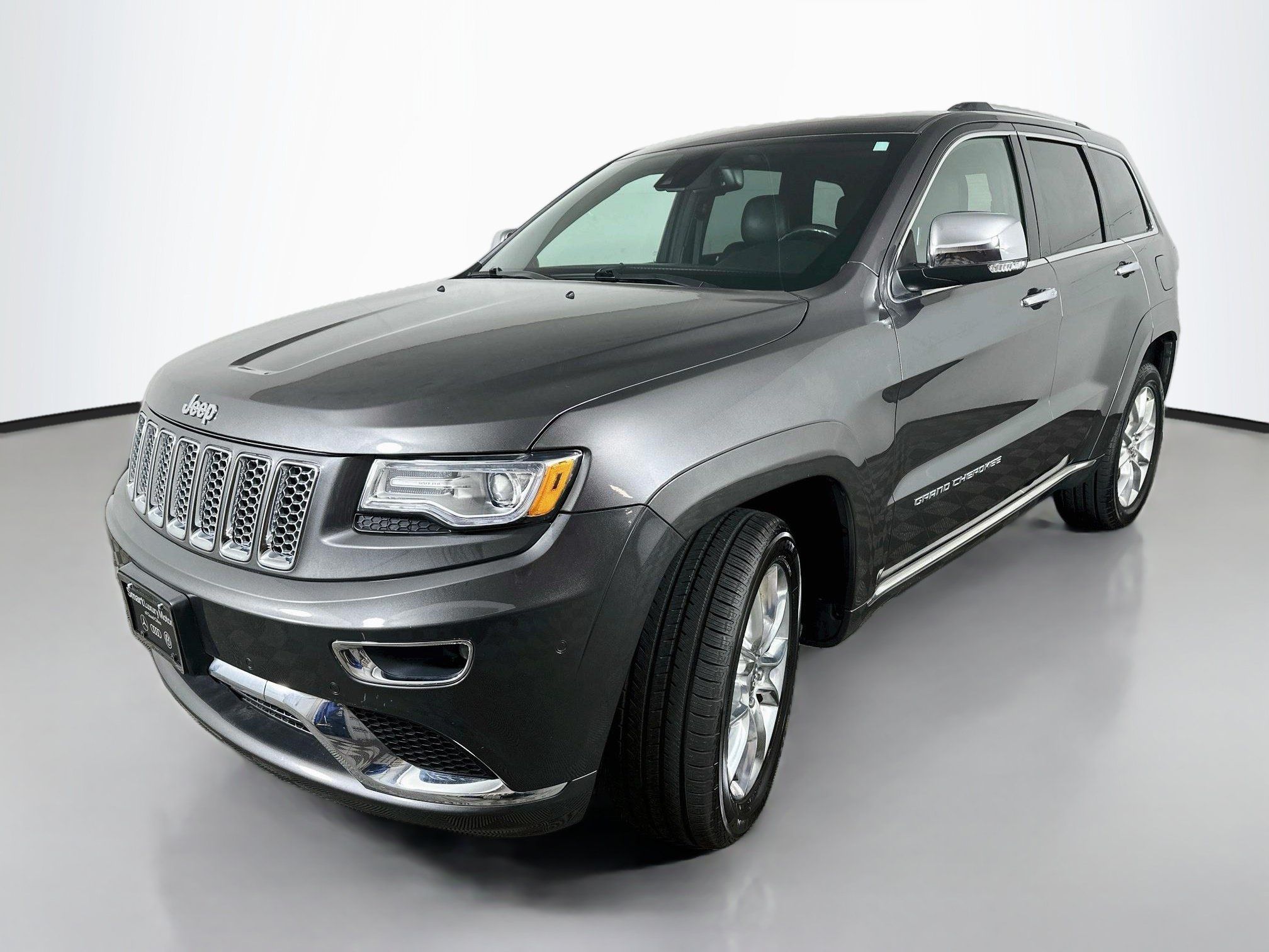 Used 2014 Jeep Grand Cherokee Summit AWD/4WD image 3