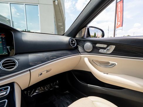 Used 2017 Mercedes-Benz E 300 image 45