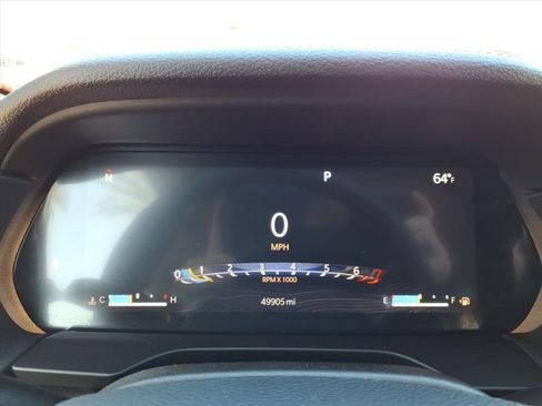 Used 2023 Jeep Grand Cherokee Limited w/ Black Appearance Package image 25