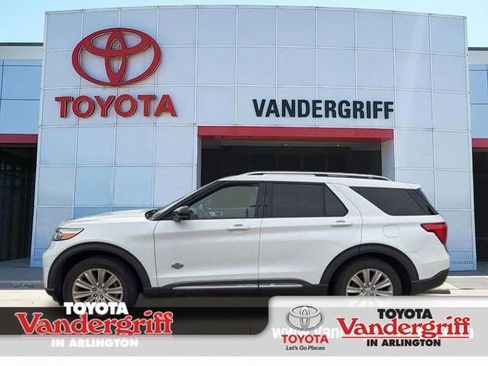 Used 2022 Ford Explorer King Ranch w/ Class IV Trailer Tow Package RWD image 1