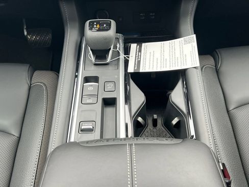 New 2026 Nissan Pathfinder SL FWD image 12