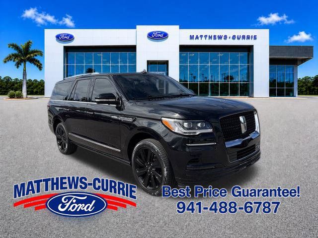 Used 2024 Lincoln Navigator L Reserve AWD/4WD image 1