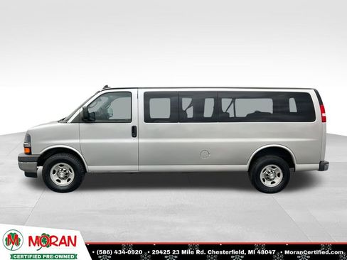 Used 2017 Chevrolet Express 3500 LT w/ LT Preferred Equipment Group image 2