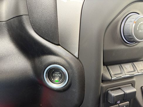 Used 2025 Chevrolet Silverado 3500 W/T w/ WT Convenience Package image 29