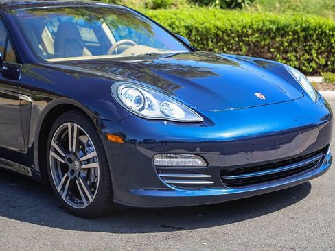 Used 2012 Porsche Panamera image 9
