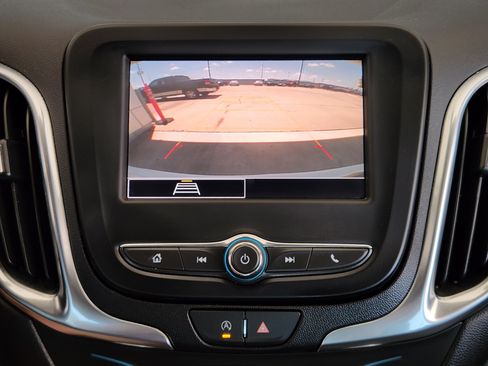 Certified 2024 Chevrolet Equinox LT FWD image 19