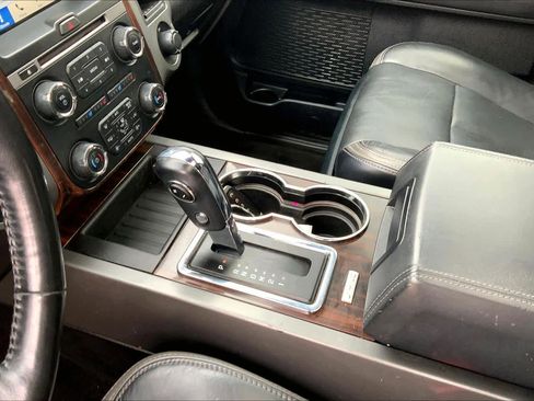 Used 2016 Ford Expedition Platinum image 17