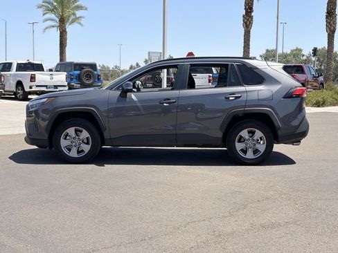 Used 2025 Toyota RAV4 XLE FWD image 9