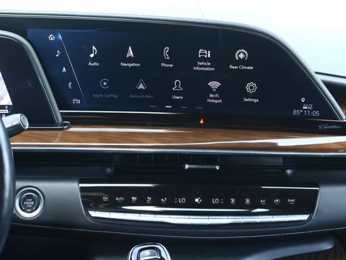 Certified 2024 Cadillac Escalade ESV Premium Luxury Platinum AWD/4WD image 16