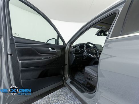 Used 2022 Hyundai Santa Fe SEL w/ Convenience Package FWD image 9