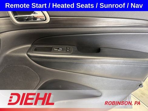 Used 2020 Jeep Grand Cherokee Altitude AWD/4WD image 14
