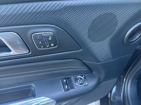Used 2024 Ford Mustang Premium image 13