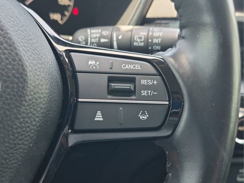 Used 2024 Honda CR-V EX-L image 9
