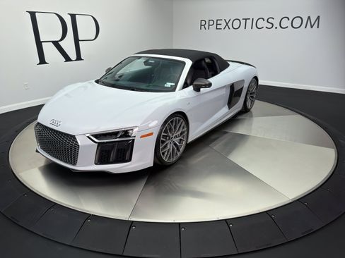 Used 2018 Audi R8 V10 plus AWD/4WD image 13