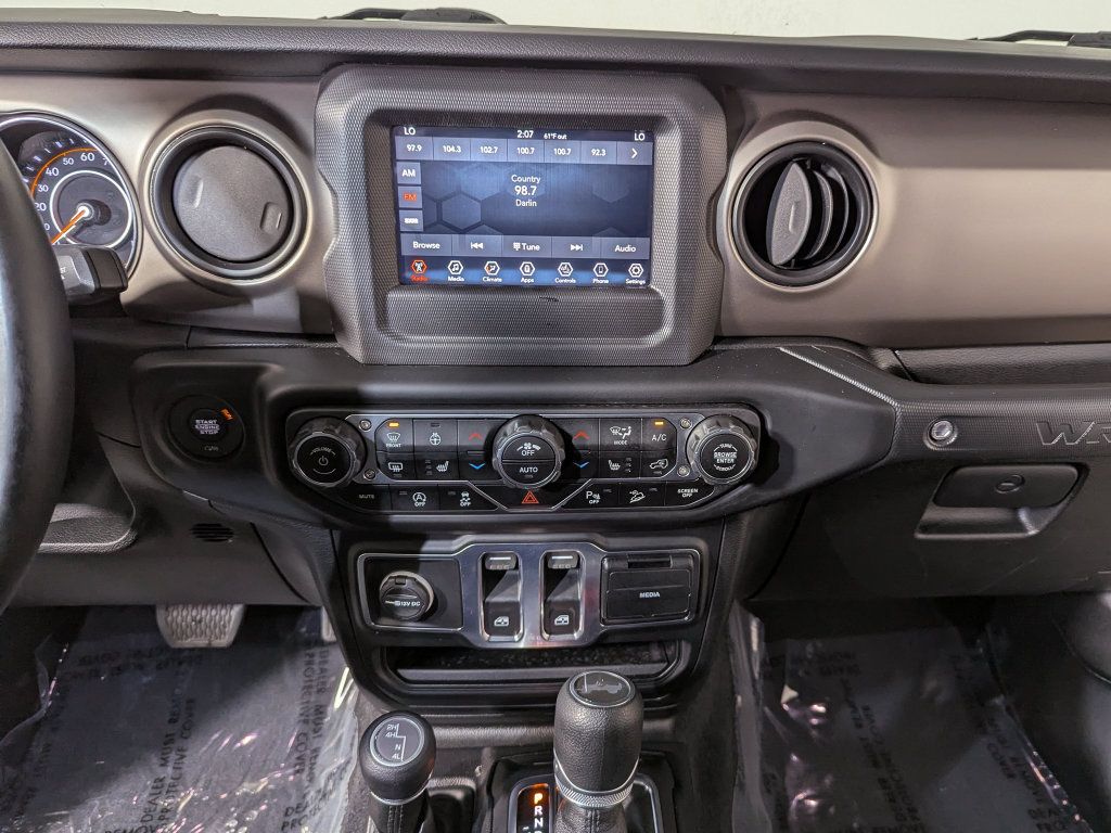 Used 2021 Jeep Wrangler Sport AWD/4WD image 35