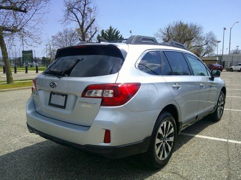 Used 2016 Subaru Outback 2.5i Limited image 29