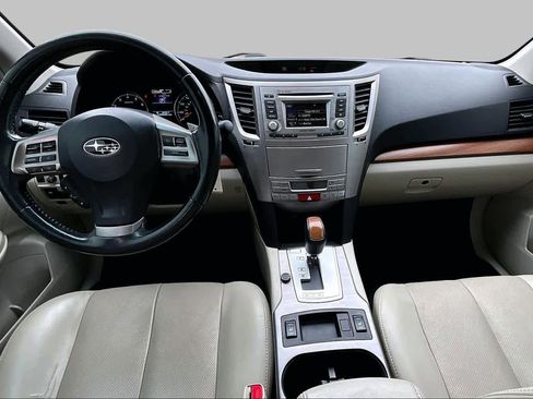 Used 2014 Subaru Outback 2.5i Limited w/ Moonroof Package AWD/4WD image 15