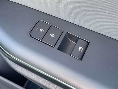 New 2025 Kia K4 LXS image 13