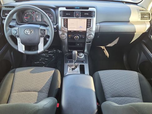 Used 2022 Toyota 4Runner SR5 AWD/4WD image 16