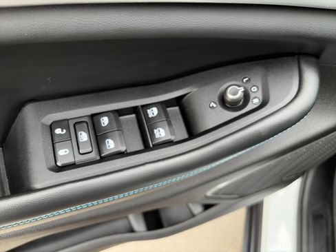 Used 2022 Jeep Grand Cherokee Trailhawk AWD/4WD image 13