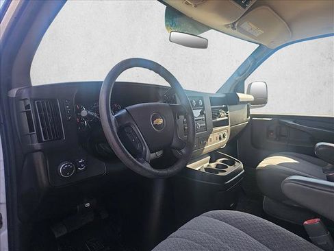Used 2014 Chevrolet Express 3500 LT w/ LT Preferred Equipment Group image 9