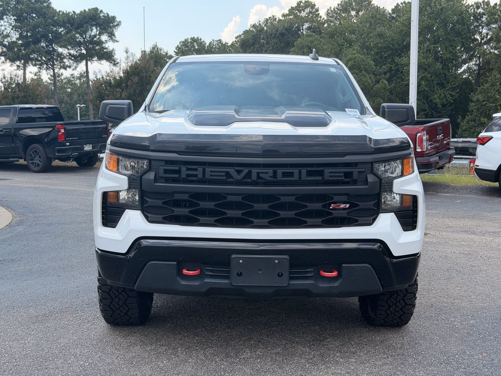 Used 2022 Chevrolet Silverado 1500 Custom Trail Boss w/ LPO, Dark Essentials Package AWD/4WD image 6