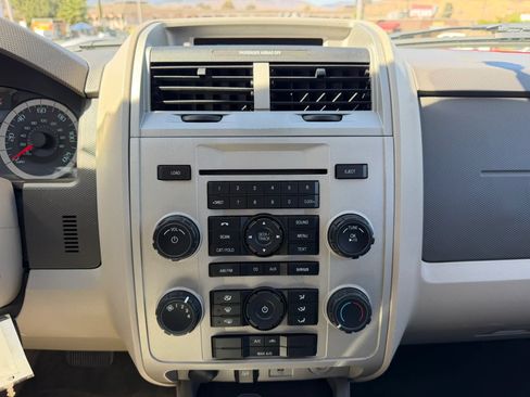 Used 2011 Ford Escape XLT w/ 201A Rapid Spec Order Code AWD/4WD image 13