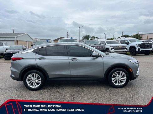 Used 2025 Buick Envista Preferred w/ Convenience II Package FWD image 8