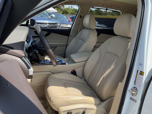 Used 2019 Audi Q7 2.0T Premium Plus w/ Premium Plus Package AWD/4WD image 18