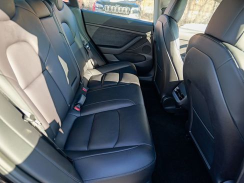 Used 2023 Tesla Model 3 Standard Range image 28