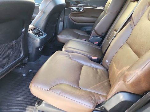 Used 2019 Volvo XC90 T6 Momentum w/ Protection Package Premier image 25