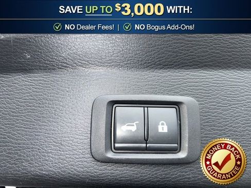 Used 2023 Mitsubishi Outlander SE image 32