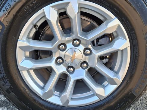 Used 2025 Chevrolet Tahoe LT AWD/4WD image 21