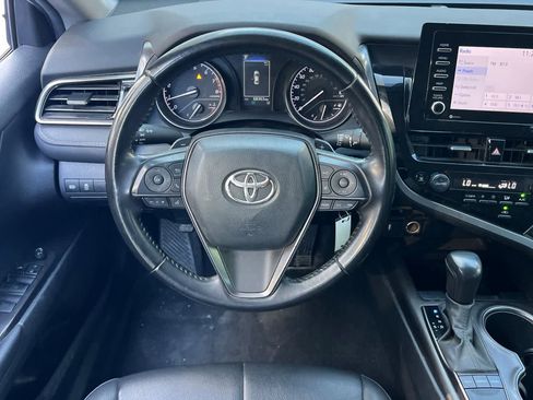 Used 2022 Toyota Camry SE image 16